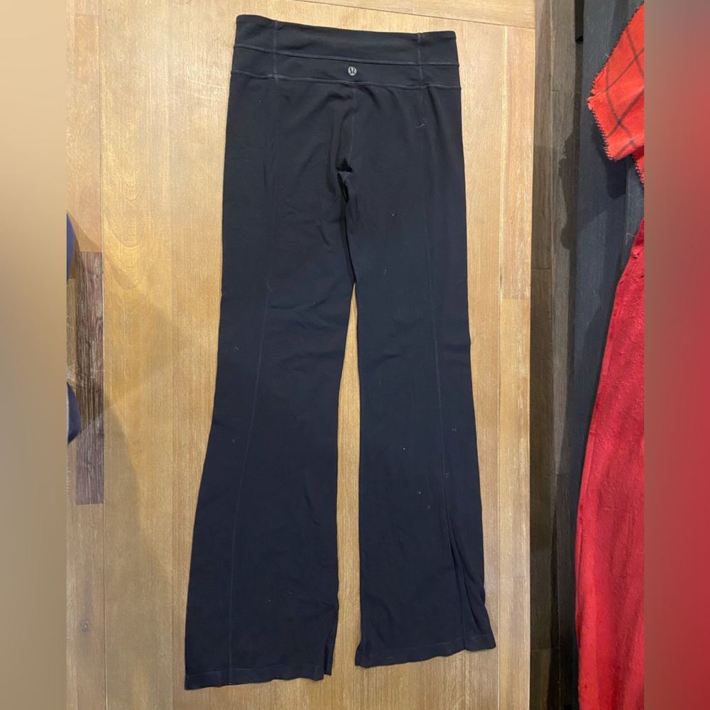 black lululemon flare leggings size 6